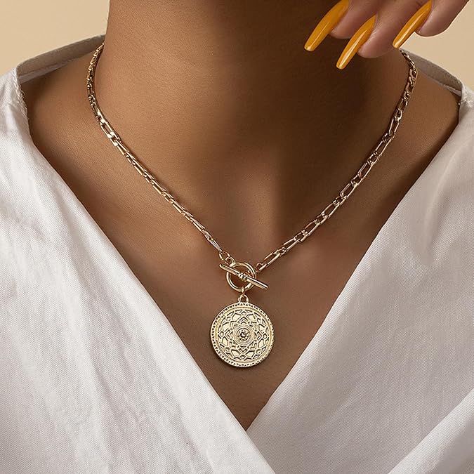ネックレス・チョーカー Coin/Medallion Silver & Brass Pendant with Chain Necklace Amazon.com: PZKQSAC Punk Medallion Necklace for Women Gold